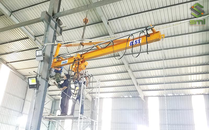 Với tính năng hoạt động đa dạng, linh hoạt, cầu trục quay giúp di chuyển vật tới được nhiều vị trí mong muốn