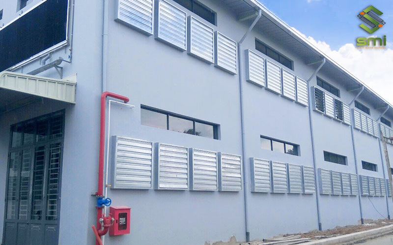 Hệ thống cửa sổ làm mát nhà xưởng bằng gió tự nhiên