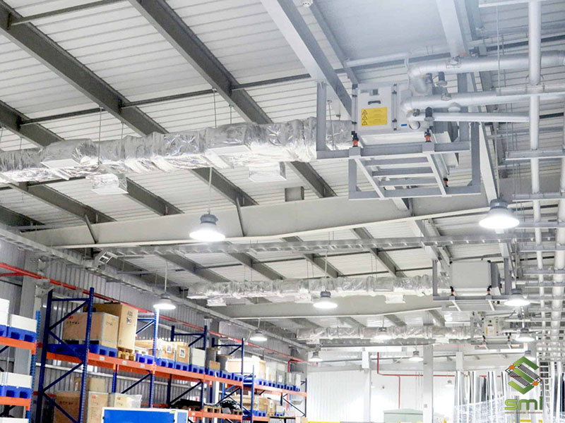 Hệ thống thông gió scaled đã lắp đặt trong nhà xưởng