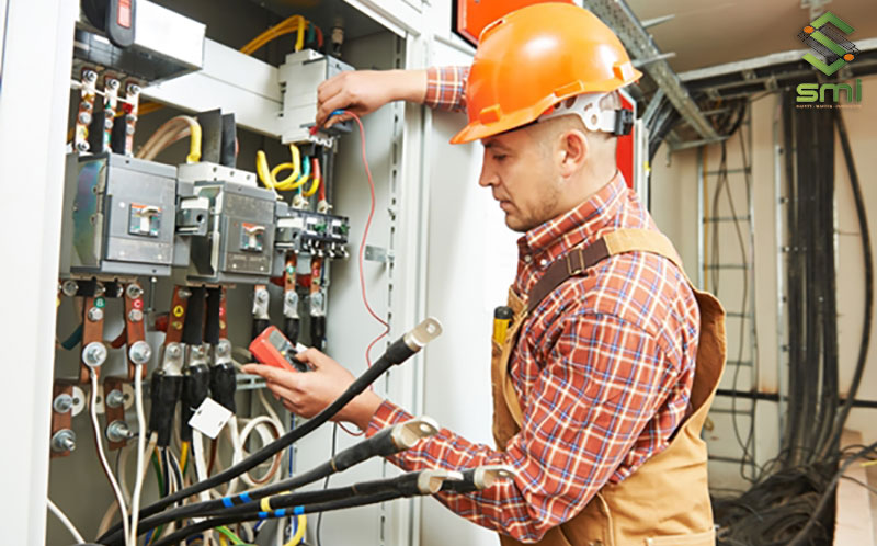 Khi lắp đặt tủ điện nhà xưởng cần đúng theo bản thiết kế cũng như đảm bảo được mức độ an toàn khi sử dụng