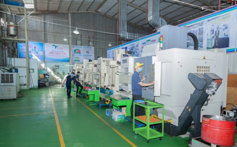Nhà xưởng công ty gia công cơ khí Việt Nhật Tân