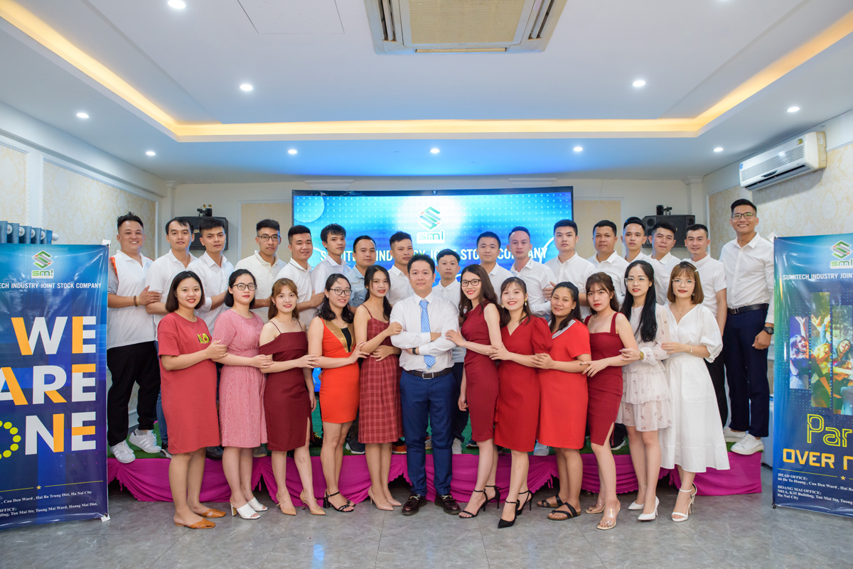 Tập thể cán bộ nhân viên công ty Sumitech