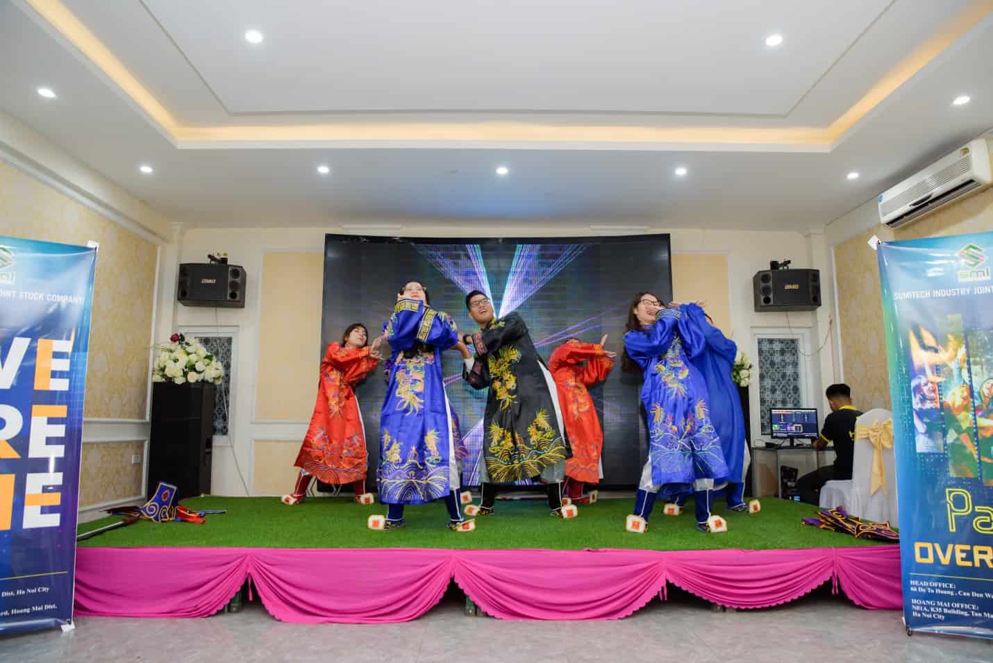 Hai MC tuyệt vời
