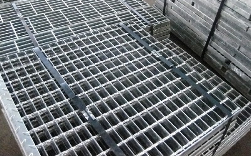 Thành phẩm gia công bên trong nhà máy Công ty cổ phần cơ khí Tiến Bộ