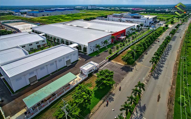 Trồng nhiều cây xanh cũng là một cách làm mát nhà xưởng hiệu quả