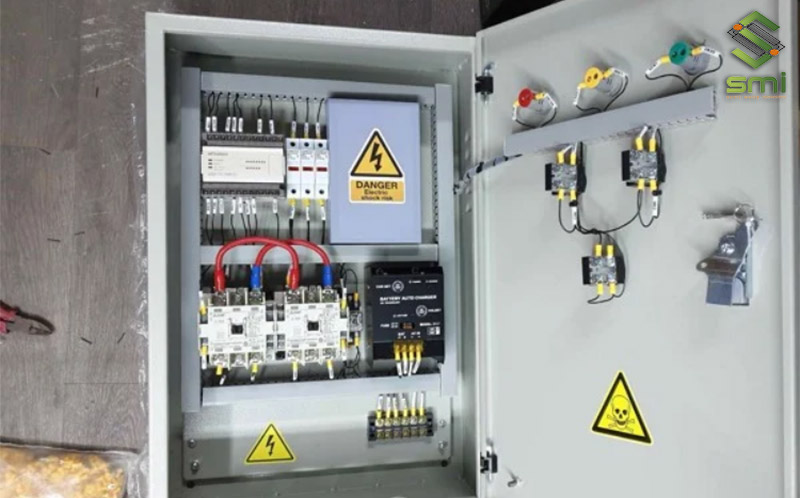Tủ chuyển mạch trong nhà xưởng sẽ đảm bảo cho các thiết bị hoạt động trơn tru, hiệu quả nhất